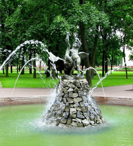 Aliaksandraŭski Garden Square